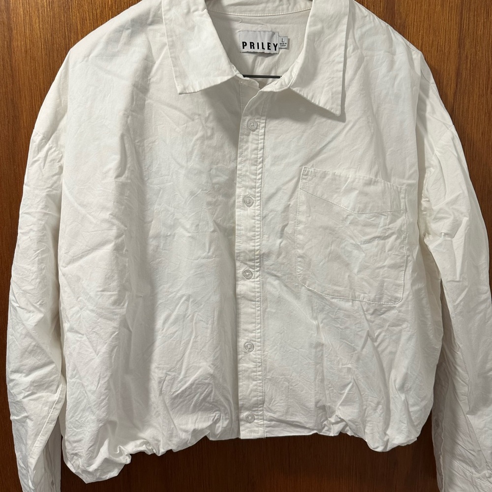 Woman’ White button down